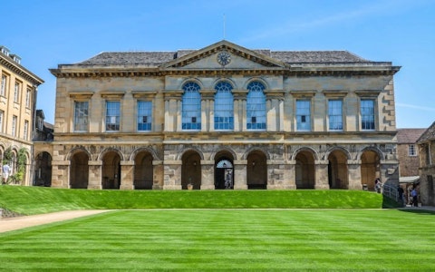 Carter jonas worcester college 136