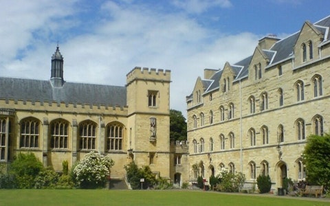 Pembrokechapel